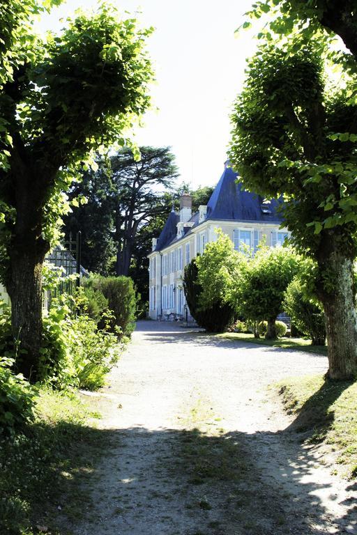 Manoir de la Voute maison d'hôtes Pouillé Extérieur photo